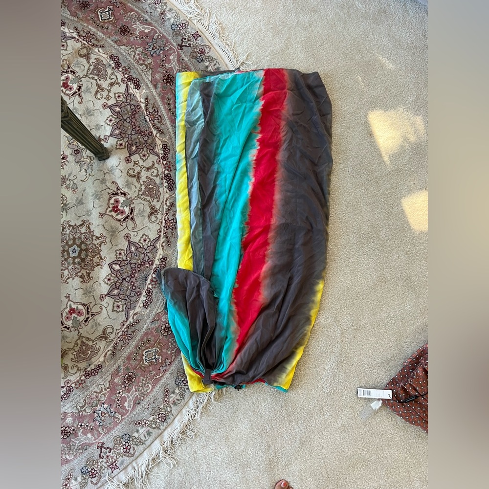 Alice and Olivia skirt worn only a few times sz 0